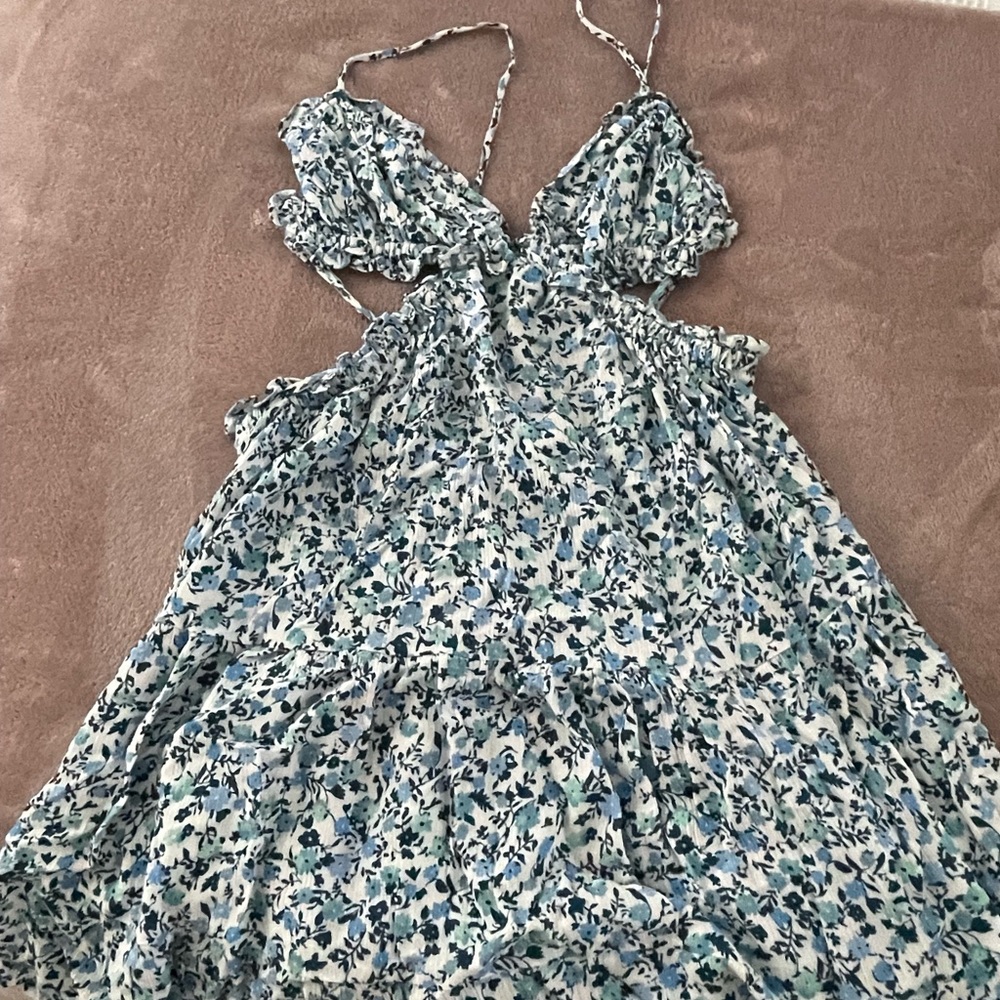 Cut out, open back dress